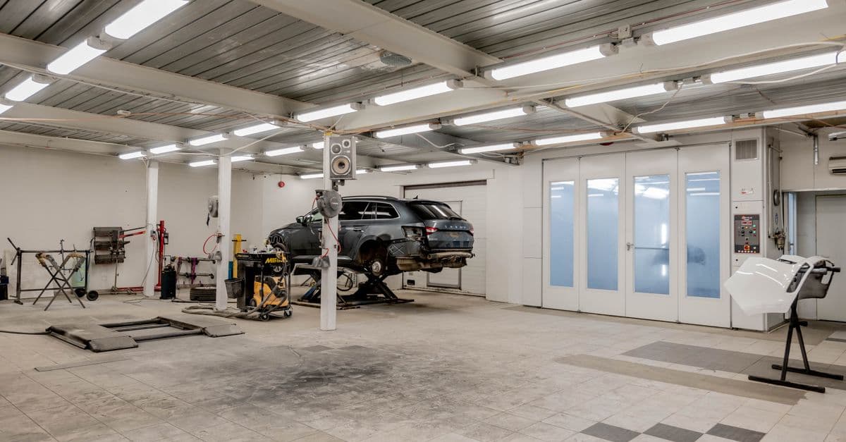 Will AI Search Shrink Your Auto Repair Shop's Website Traffic?