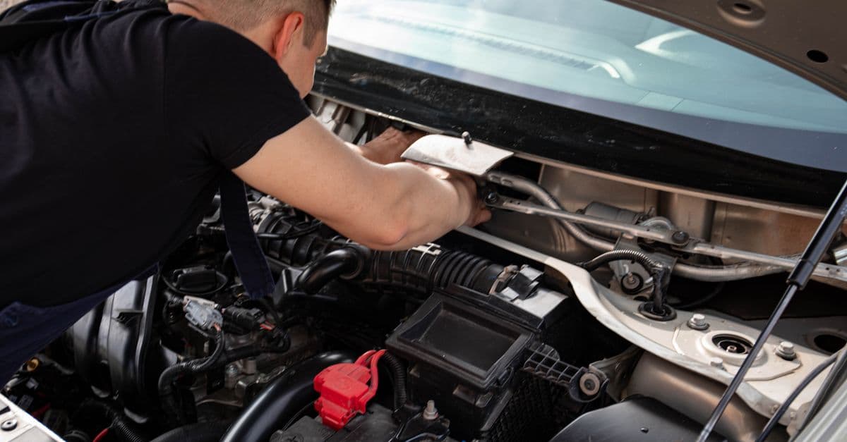 Dealerships Lost 5 Points of Service Share. Independent Shops Gained It.