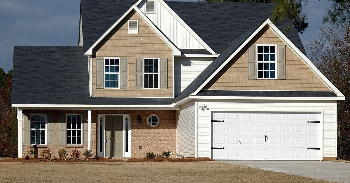 Garage Door Service Market Heads Toward $7 Billion: What Operators Need to Know